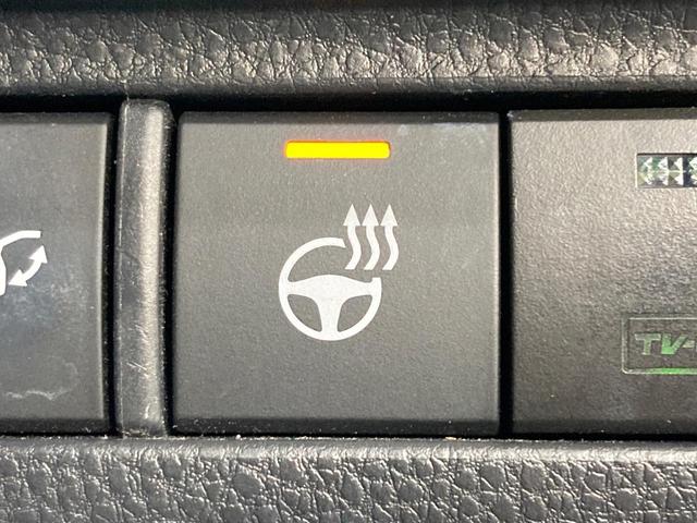 ハリアーハイブリッド Z レザーパッケージ 純正12.3型ナビ JBLサウンド ブラインドスポットモニター デジタルミラー レーダークルーズ LEDヘッド シートヒーター シートベンチレーション 本革シート ステアリングヒーター ETC(40枚目)