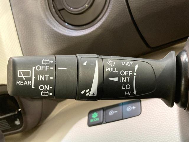 N-BOX G・Lホンダセンシング 電動スライドドア 純正SDナビ バックカメラ 禁煙車 スマートキー LEDヘッドライト ビルトインETC オートライト オートエアコン フルセグTV シートヒーター アイドリングストップ(28枚目)