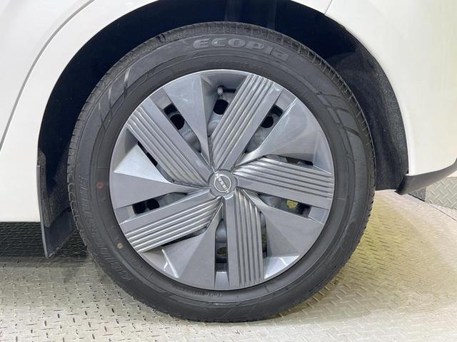 ノート Ｘ　純正９型ナビ　全周囲カメラ　プロパイロット　デジタルミラー　ブラインドスポットモニター　Ｂｌｕｅｔｏｏｔｈ　ＥＴＣ　ＬＥＤヘッド　シートヒーター　オートエアコン　衝突軽減装置　ステアリングヒーター（52枚目）