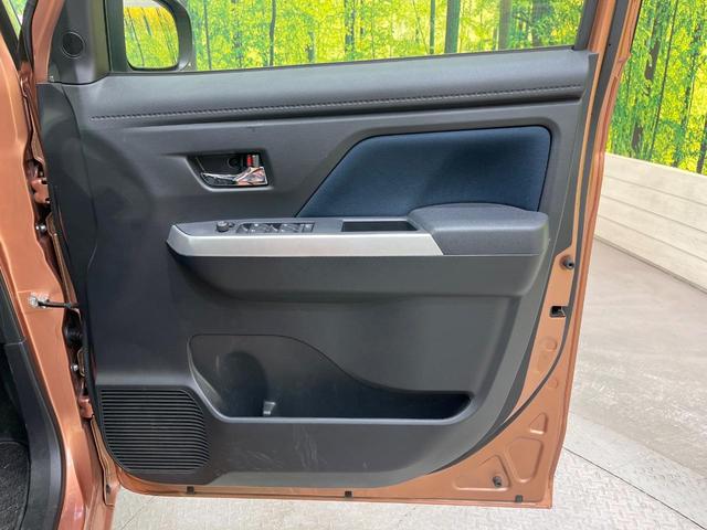 ルーミー カスタムＧ　衝突軽減　純正ナビ　バックカメラ　フリップダウンモニター　ＥＴＣ　ドラレコ　ＬＥＤヘッドライト　ＬＥＤフォグランプ　シートヒーター　ステアリングスイッチ　スマートキー　レーダークルーズ（56枚目）