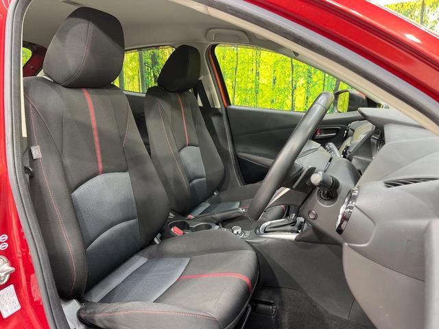 デミオ ＸＤツーリング　純正ナビ　衝突軽減装置　ＬＥＤヘッド　クルーズコントロール　スマートキー　プッシュスタート　バックカメラ　Ｂｌｕｅｔｏｏｔｈ　オートエアコン　ヘッドアップディスプレイ　シートリフター（8枚目）