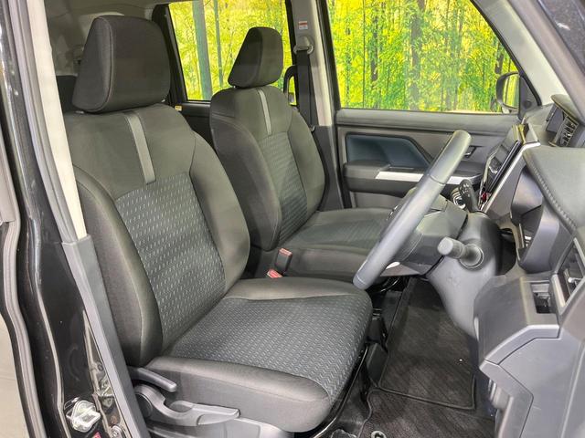 ルーミー カスタムＧ　純正９インチディスプレイオーディオ　両側電動スライドドア　全周囲カメラ　衝突被害軽減装置　レーダークルーズコントロール　ＬＥＤヘッド　ＥＴＣ　フルセグＴＶ　純正１４ＡＷ　ドラレコ　スマートキー（8枚目）