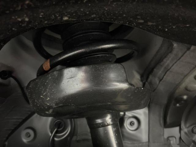 ノア ハイブリッドＳ－Ｚ　純正１０．５型ナビ　バックカメラ　快適利便Ｈｉｇｈ　ＥＴＣ２．０　シートヒーター　ＬＥＤヘッドライト　ＬＥＤフォグランプ　フルセグＴＶ　ステアリングヒーター　ステアリングスイッチ　Ｂｌｕｅｔｏｏｔｈ（20枚目）