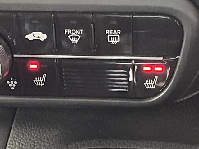 Ｎ－ＢＯＸカスタム Ｌターボ　スタイル＋ブラック　９型ナビ　バックカメラ　禁煙車　衝突被害軽減装置　両側電動ドア　ターボ　スマートキー＆プッシュスタート　横滑り防止装置　電動格納ミラー　ＬＥＤヘッドライト　シートヒーター（7枚目）