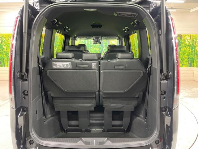 ステップワゴン スパーダ　登録済未使用車　純正１１インチＳＤナビ　両側電動スライドドア　バックカメラ　衝突被害軽減装置　レーダークルーズコントロール　フルセグＴＶ　Ｂｌｕｅｔｏｏｔｈ　ＬＥＤヘッド　オートエアコン　オートライト（10枚目）