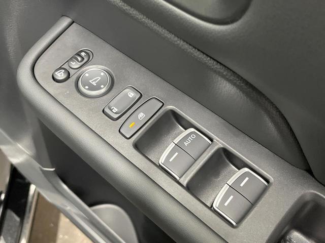 ステップワゴン スパーダ　登録済未使用車　純正１１インチＳＤナビ　両側電動スライドドア　バックカメラ　衝突被害軽減装置　レーダークルーズコントロール　フルセグＴＶ　Ｂｌｕｅｔｏｏｔｈ　ＬＥＤヘッド　オートエアコン　オートライト（22枚目）