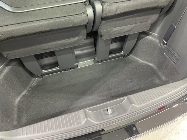 ステップワゴン スパーダ　登録済未使用車　純正１１インチＳＤナビ　両側電動スライドドア　バックカメラ　衝突被害軽減装置　レーダークルーズコントロール　フルセグＴＶ　Ｂｌｕｅｔｏｏｔｈ　ＬＥＤヘッド　オートエアコン　オートライト（61枚目）