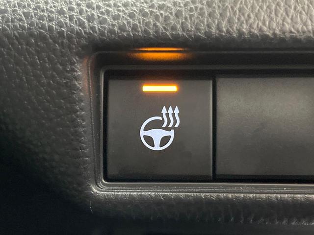 プリウス Ｚ　純正１２型ナビ　ガラスルーフ　全周囲カメラ　衝突被害軽減システム　禁煙車　電動リアゲート　ハーフレザーシート　前席シートエアコン　パワーシート　ドラレコ　コーナーセンサー　スマートキー　ＬＥＤヘッド（7枚目）