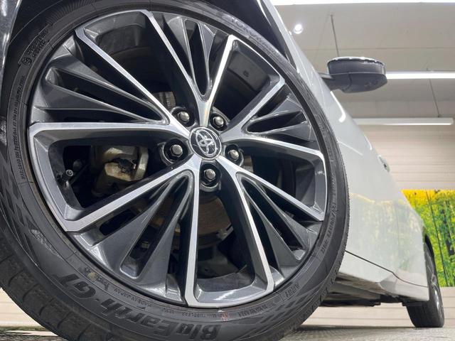 プリウス Ｚ　純正１２型ナビ　ガラスルーフ　全周囲カメラ　衝突被害軽減システム　禁煙車　電動リアゲート　ハーフレザーシート　前席シートエアコン　パワーシート　ドラレコ　コーナーセンサー　スマートキー　ＬＥＤヘッド（13枚目）