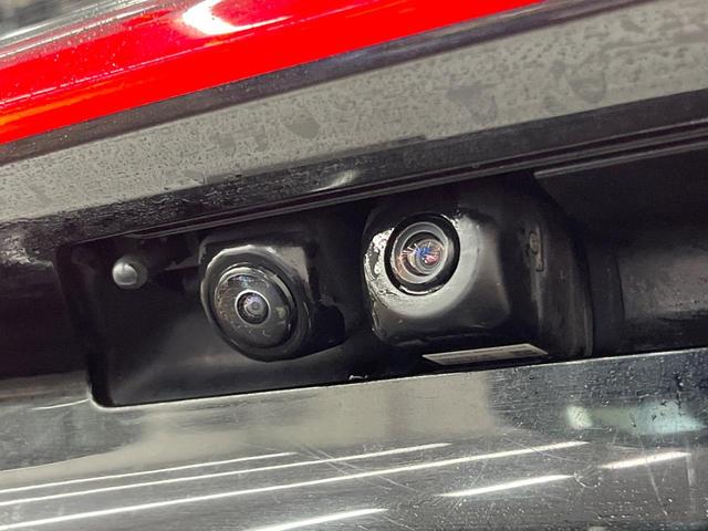 プリウス Ｚ　純正１２型ナビ　ガラスルーフ　全周囲カメラ　衝突被害軽減システム　禁煙車　電動リアゲート　ハーフレザーシート　前席シートエアコン　パワーシート　ドラレコ　コーナーセンサー　スマートキー　ＬＥＤヘッド（28枚目）