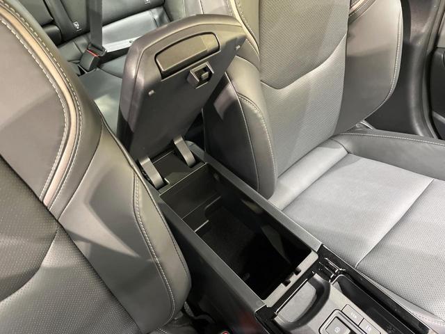 プリウス Ｚ　純正１２型ナビ　ガラスルーフ　全周囲カメラ　衝突被害軽減システム　禁煙車　電動リアゲート　ハーフレザーシート　前席シートエアコン　パワーシート　ドラレコ　コーナーセンサー　スマートキー　ＬＥＤヘッド（50枚目）