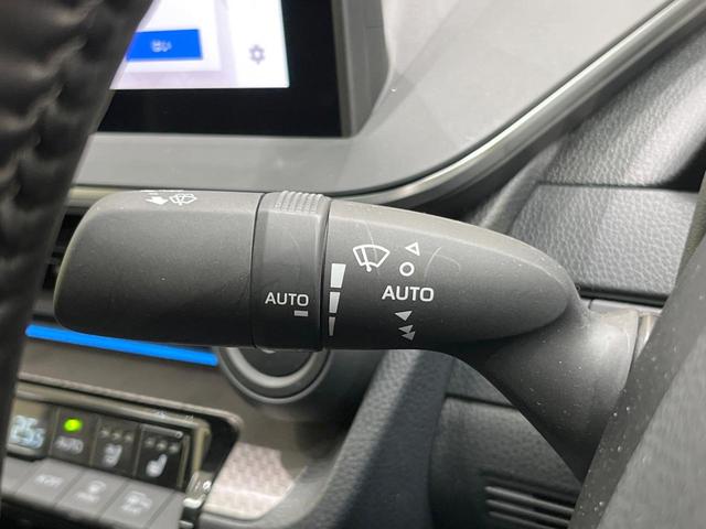 プリウス Ｚ　純正１２型ナビ　ガラスルーフ　全周囲カメラ　衝突被害軽減システム　禁煙車　電動リアゲート　ハーフレザーシート　前席シートエアコン　パワーシート　ドラレコ　コーナーセンサー　スマートキー　ＬＥＤヘッド（52枚目）