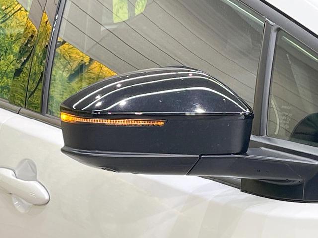 プリウス Ｚ　純正１２型ナビ　ガラスルーフ　全周囲カメラ　衝突被害軽減システム　禁煙車　電動リアゲート　ハーフレザーシート　前席シートエアコン　パワーシート　ドラレコ　コーナーセンサー　スマートキー　ＬＥＤヘッド（62枚目）