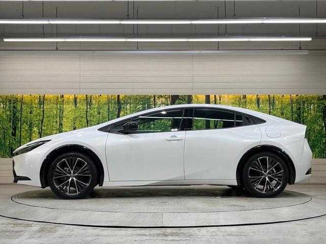 プリウス Ｚ　純正１２型ナビ　ガラスルーフ　全周囲カメラ　衝突被害軽減システム　禁煙車　電動リアゲート　ハーフレザーシート　前席シートエアコン　パワーシート　ドラレコ　コーナーセンサー　スマートキー　ＬＥＤヘッド（71枚目）