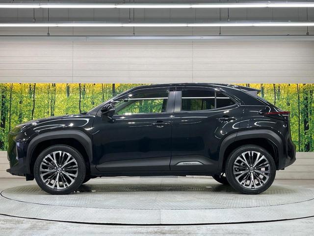 ヤリスクロス ハイブリッドG 純正8型DA 衝突軽減装置 レーダークルーズ ブラインドスポットモニター Bluetooth ETC ドラレコ LEDヘッド 18インチアルミホイール シートヒーター ステアリングヒーター(60枚目)