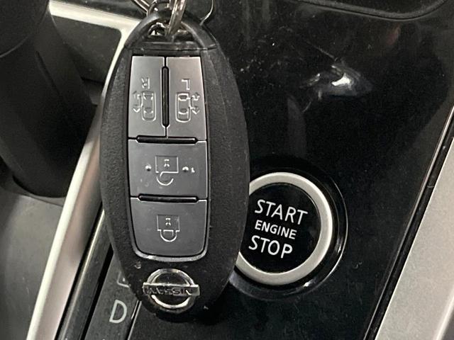 セレナ X 純正ナビ 後席モニター 両側電動スライド 衝突軽減装置 オートエアコン スマートキー プッシュスタート バックカメラ フルセグTV Bluetooth クルーズコントロール サンシェード(5枚目)