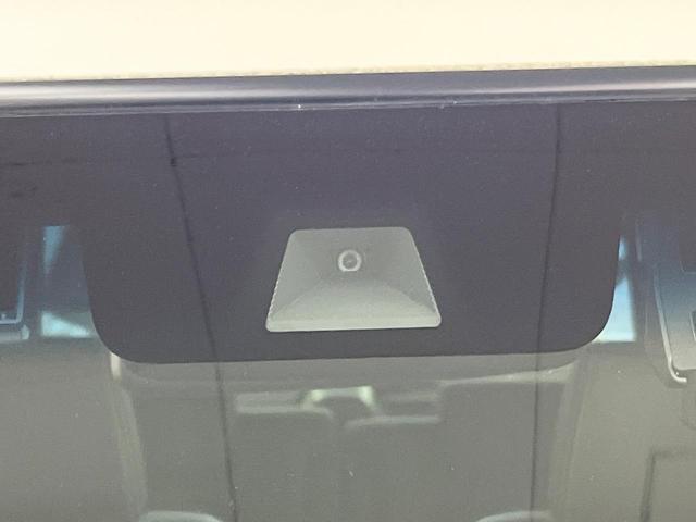 Ｎ－ＢＯＸカスタム Ｌターボ　純正８インチＳＤナビ　両側電動スライドドア　バックカメラ　衝突被害軽減装置　レーダークルーズコントロール　シートヒーター　ＬＥＤヘッド　ドライブレコーダー　ＥＴＣ　フルセグＴＶ　Ｂｌｕｅｔｏｏｔｈ（6枚目）