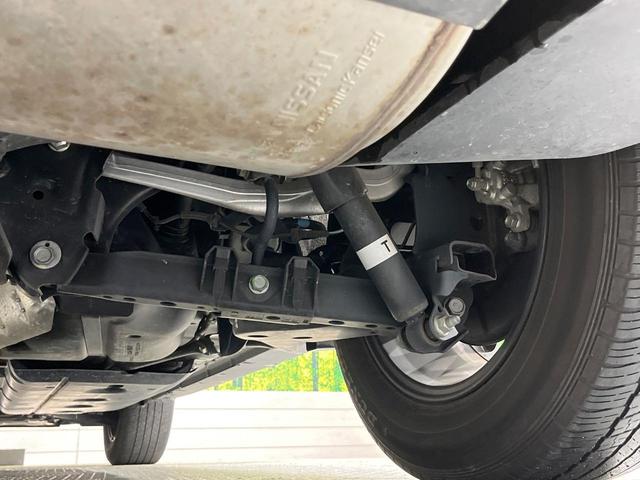 エクストレイル ２０Ｘｉ　ハイブリッド　純正ナビ　全周囲カメラ　衝突被害軽減システム　禁煙車　デジタルミラー　ドラレコ　コーナーセンサー　スマートキー　ビルトインＥＴＣ　クルコン　純正１７インチアルミ　オートハイビーム　車線逸脱警報（20枚目）