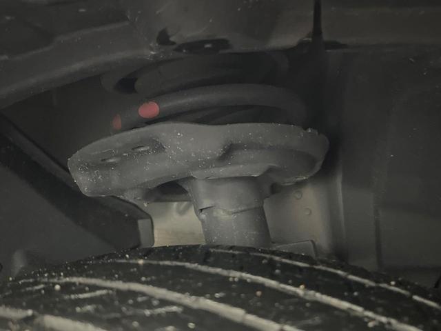 エクストレイル ２０Ｘｉ　ハイブリッド　純正ナビ　全周囲カメラ　衝突被害軽減システム　禁煙車　デジタルミラー　ドラレコ　コーナーセンサー　スマートキー　ビルトインＥＴＣ　クルコン　純正１７インチアルミ　オートハイビーム　車線逸脱警報（32枚目）