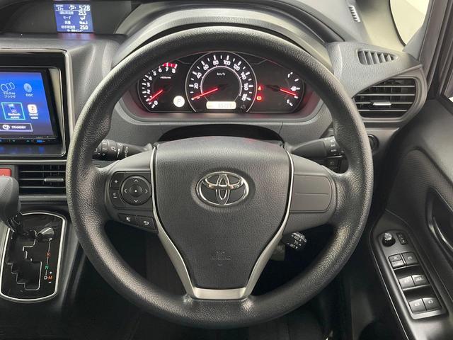 ヴォクシー Ｘ　ＳＤナビ　後席モニター　両側電動ドア　衝突被害軽減システム　禁煙車　ドラレコ　スマートキー　ＬＥＤヘッド　ビルトインＥＴＣ　クルコン　オートハイビーム　オートライト　デュアルエアコン（12枚目）