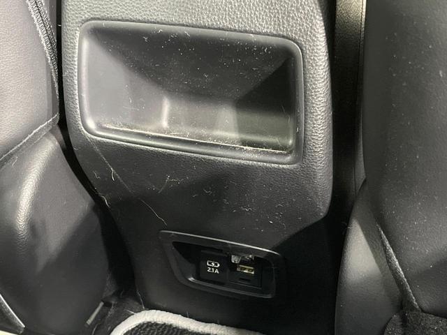 カローラツーリング ハイブリッド　ダブルバイビー　純正９型ＤＡ　衝突軽減装置　ＬＥＤヘッド　レーダークルーズ　ブラインドスポットモニター　ＥＴＣ　ドラレコ　Ｂｌｕｅｔｏｏｔｈ　ステアリングヒーター　シートヒーター　バックカメラ　オートエアコン（48枚目）