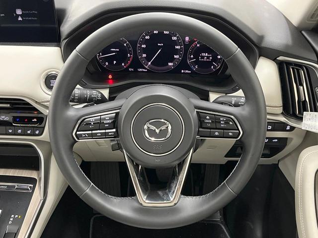 �y�����v�����X�e�A�����O�z�㎿�Ȋv���g�p���邱�ƂŁA��ɂ����������݂ƂĂ��^�]���₷���n���h���ł���