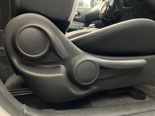 ノート ｅ－パワー　Ｘ　ＳＤナビ　バックカメラ　衝突被害軽減システム　禁煙車　スマートキー　ＥＴＣ　オートライト　オートエアコン　Ｂｌｕｅｔｏｏｔｈ　ＣＤ　ＤＶＤ再生　フルセグ　電動格納ミラー（39枚目）