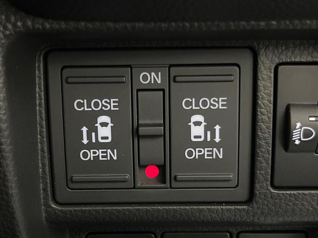 ステップワゴン ｅ：ＨＥＶスパーダ　純正８型ナビ　バックカメラ　両側電動ドア　衝突被害軽減システム　レーダークルーズ　禁煙車　電動リアゲート　ハーフレザーシート　コーナーセンサー　スマートキー　ＬＥＤヘッド　ビルトインＥＴＣ（5枚目）