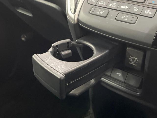 ステップワゴンスパーダ スパーダハイブリッド　Ｇ・ＥＸ　ホンダセンシング　両側電動スライド　純正ナビ　後席モニター　バックカメラ　衝突被害軽減装置　禁煙車　ハーフレザーシート　ドラレコ　コーナーセンサー　スマートキー　ＬＥＤヘッド　ＥＴＣ　Ｂｌｕｅｔｏｏｔｈ再生（55枚目）