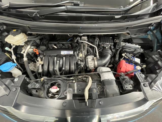 フリードハイブリッド ハイブリッド・ＥＸ　純正ナビ　バックカメラ　両側電動ドア　衝突被害軽減システム　レーダークルーズ　禁煙車　ハーフレザーシート　ドラレコ　スマートキー　ＬＥＤヘッド　ビルトインＥＴＣ　純正１６インチアルミ（19枚目）