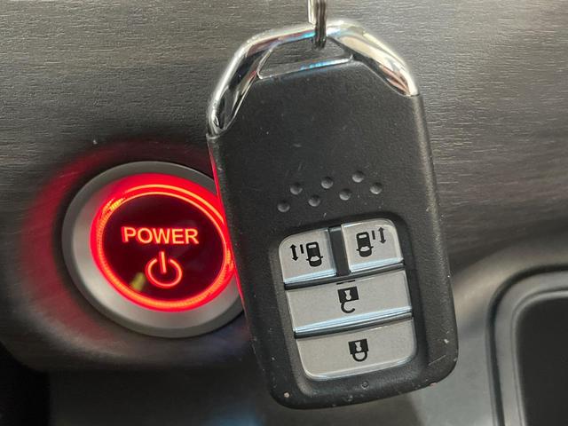 フリードハイブリッド ハイブリッド・ＥＸ　純正ナビ　バックカメラ　両側電動ドア　衝突被害軽減システム　レーダークルーズ　禁煙車　ハーフレザーシート　ドラレコ　スマートキー　ＬＥＤヘッド　ビルトインＥＴＣ　純正１６インチアルミ（39枚目）