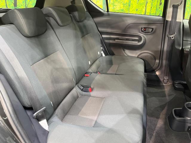 アクア Ｓスタイルブラック　９型ナビ　バックカメラ　衝突被害軽減装置　禁煙車　ドラレコ　スマートキー　ＬＥＤヘッド　ＥＴＣ　オートハイビーム　車線逸脱警報　オートライト　オートエアコン　Ｂｌｕｅｔｏｏｔｈ　ＣＤ　ＤＶＤ再生（9枚目）