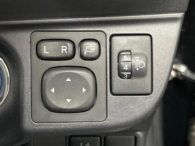 アクア Ｓスタイルブラック　９型ナビ　バックカメラ　衝突被害軽減装置　禁煙車　ドラレコ　スマートキー　ＬＥＤヘッド　ＥＴＣ　オートハイビーム　車線逸脱警報　オートライト　オートエアコン　Ｂｌｕｅｔｏｏｔｈ　ＣＤ　ＤＶＤ再生（34枚目）