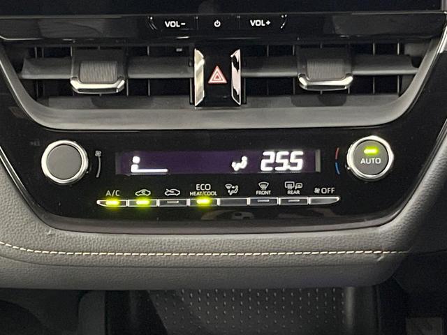 カローラツーリング ハイブリッド　ダブルバイビー　純正１０型ナビ　バックカメラ　衝突被害軽減システム　レーダークルーズ　禁煙車　ハーフレザーシート　ドラレコ　コーナーセンサー　スマートキー　ＬＥＤヘッド　ＥＴＣ２．０　純正１７インチアルミ（7枚目）