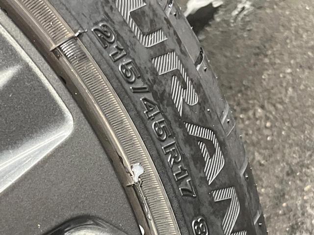 カローラツーリング ハイブリッド　ダブルバイビー　純正１０型ナビ　バックカメラ　衝突被害軽減システム　レーダークルーズ　禁煙車　ハーフレザーシート　ドラレコ　コーナーセンサー　スマートキー　ＬＥＤヘッド　ＥＴＣ２．０　純正１７インチアルミ（26枚目）