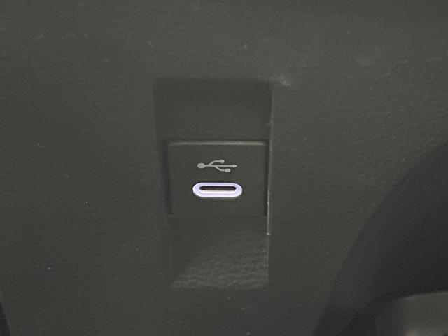 カローラツーリング ハイブリッド　ダブルバイビー　純正１０型ナビ　バックカメラ　衝突被害軽減システム　レーダークルーズ　禁煙車　ハーフレザーシート　ドラレコ　コーナーセンサー　スマートキー　ＬＥＤヘッド　ＥＴＣ２．０　純正１７インチアルミ（41枚目）