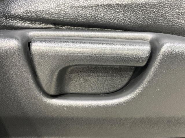 Ｎ－ＢＯＸ＋カスタム Ｇ・Ｌパッケージ　ＳＤナビ　バックカメラ　両側電動ドア　衝突被害軽減システム　禁煙車　スマートキー　ＬＥＤヘッド　純正１４インチアルミ　車線逸脱警報　オートライト　オートエアコン　Ｂｌｕｅｔｏｏｔｈ（23枚目）