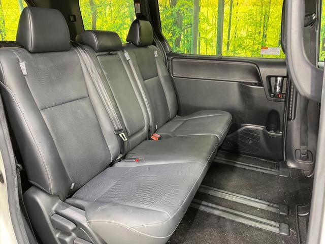 エスクァイア Ｇｉ　ＳＤナビ　バックカメラ　両側電動ドア　衝突被害軽減システム　禁煙車　ハーフレザーシート　ドラレコ　スマートキー　ＬＥＤヘッド　ＥＴＣ　クルコン　純正１５インチアルミ　オートハイビーム　車線逸脱警報（9枚目）