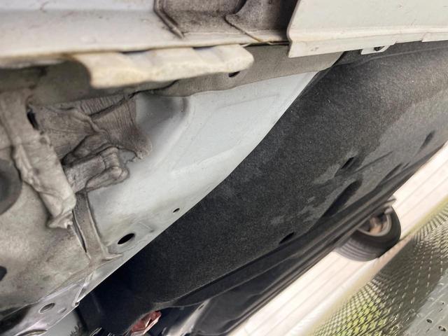 ヴェゼル ハイブリッドZ・ホンダセンシング 純正ナビ バックカメラ 衝突被害軽減装置 レーダークルーズ 禁煙車 レザーシート シートヒーター ドラレコ スマートキー LEDヘッド ETC 純正AW オートハイビーム オートエアコン オートライト(23枚目)