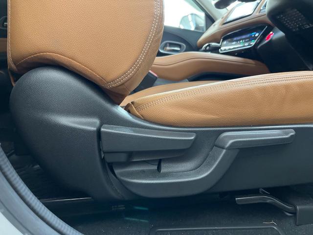 ヴェゼル ハイブリッドZ・ホンダセンシング 純正ナビ バックカメラ 衝突被害軽減装置 レーダークルーズ 禁煙車 レザーシート シートヒーター ドラレコ スマートキー LEDヘッド ETC 純正AW オートハイビーム オートエアコン オートライト(44枚目)