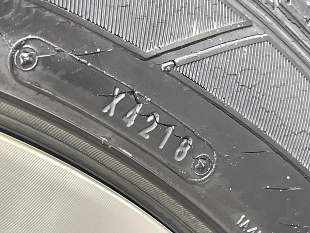 ヴェゼル ハイブリッドZ・ホンダセンシング 純正ナビ バックカメラ 衝突被害軽減装置 レーダークルーズ 禁煙車 レザーシート シートヒーター ドラレコ スマートキー LEDヘッド ETC 純正AW オートハイビーム オートエアコン オートライト(61枚目)