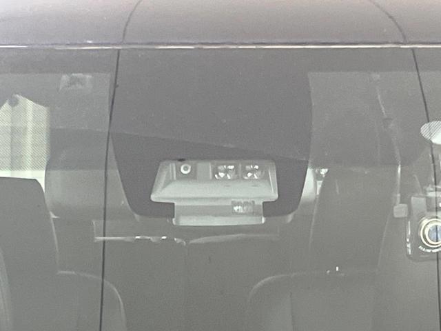 エスクァイア Ｇｉ　ブラックテーラード　純正１０型ナビ　バックカメラ　両側電動ドア　衝突被害軽減システム　禁煙車　レザー調シート　ドラレコ　スマートキー　ＬＥＤヘッド　ビルトインＥＴＣ　クルコン　純正１５インチアルミ　オートハイビーム（46枚目）