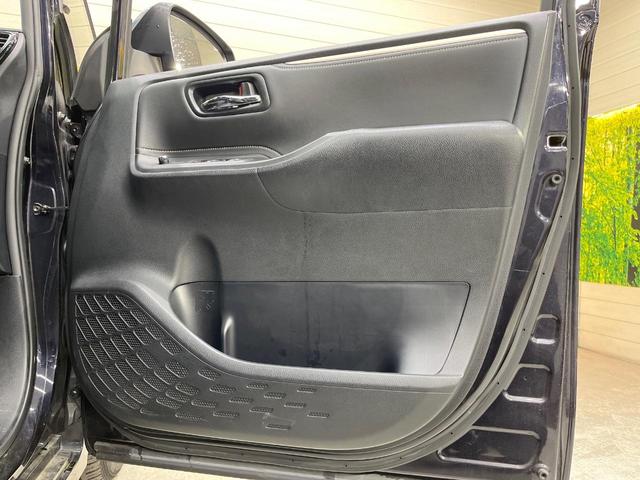 エスクァイア Ｇｉ　ブラックテーラード　純正１０型ナビ　バックカメラ　両側電動ドア　衝突被害軽減システム　禁煙車　レザー調シート　ドラレコ　スマートキー　ＬＥＤヘッド　ビルトインＥＴＣ　クルコン　純正１５インチアルミ　オートハイビーム（57枚目）