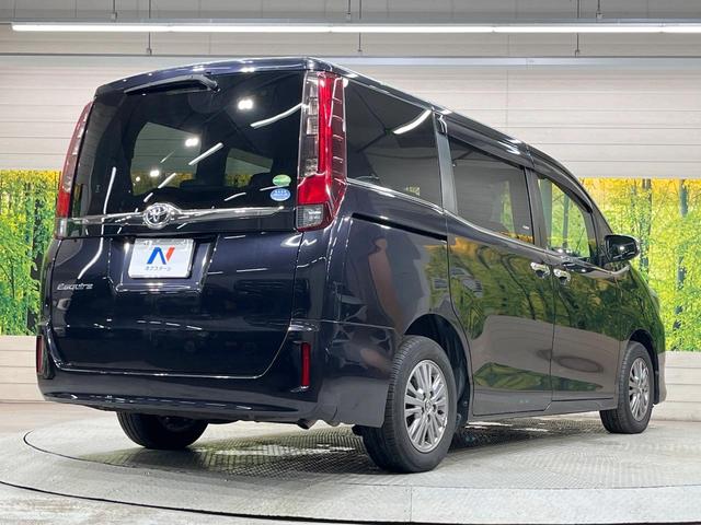 エスクァイア Ｇｉ　ブラックテーラード　純正１０型ナビ　バックカメラ　両側電動ドア　衝突被害軽減システム　禁煙車　レザー調シート　ドラレコ　スマートキー　ＬＥＤヘッド　ビルトインＥＴＣ　クルコン　純正１５インチアルミ　オートハイビーム（63枚目）