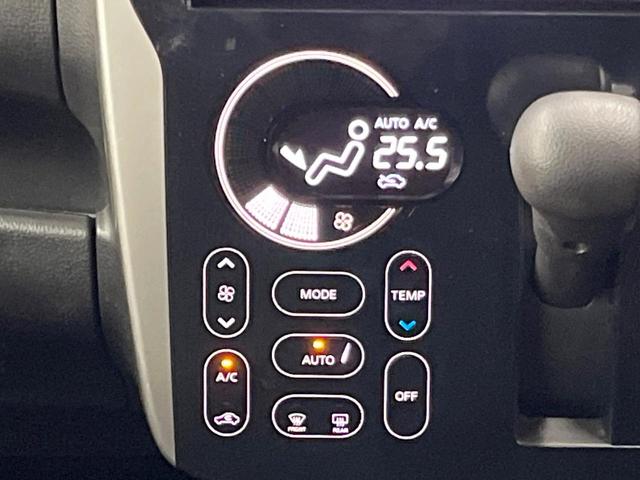 ｅＫカスタム Ｔ　純正ナビ　バックカメラ　禁煙車　スマートキー　ＨＩＤヘッド　純正１５インチアルミ　オートエアコン　ＣＤ　ＤＶＤ再生　フルセグ　電動格納ミラー　盗難防止システム（6枚目）