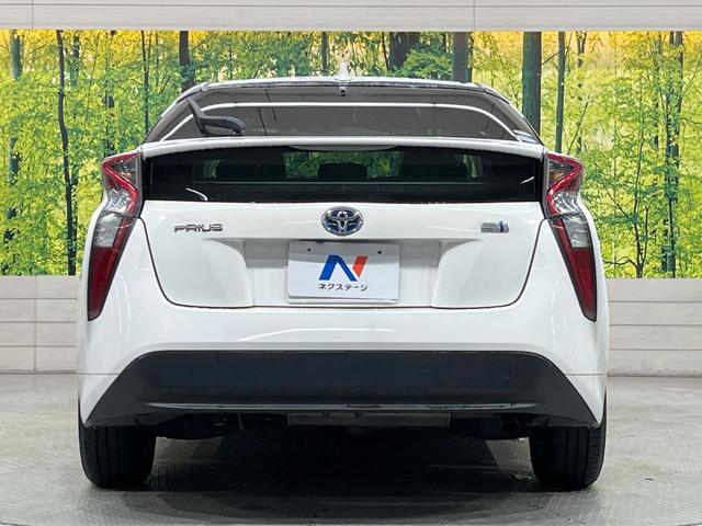 プリウス S 純正ナビ バックカメラ 禁煙車 スマートキー LEDヘッド ETC オートライト オートエアコン Bluetooth CD DVD再生 フルセグ 革巻きステアリング 電動格納ミラー プライバシーガラス(14枚目)