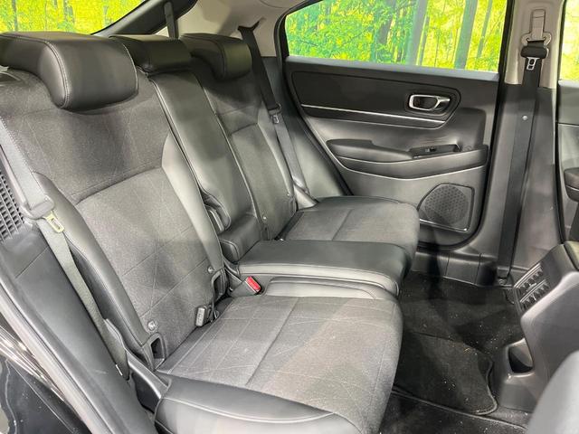 ヴェゼル ｅ：ＨＥＶ　Ｚ　８型ナビ　ドラレコ　ＥＴＣ　Ｂｌｕｅｔｏｏｔｈ　ブラインドスポットモニター　レーダークルーズ　ＬＥＤヘッド　衝突軽減装置　電動リアゲート　バックカメラ　オートエアコン　電動パーキング（9枚目）