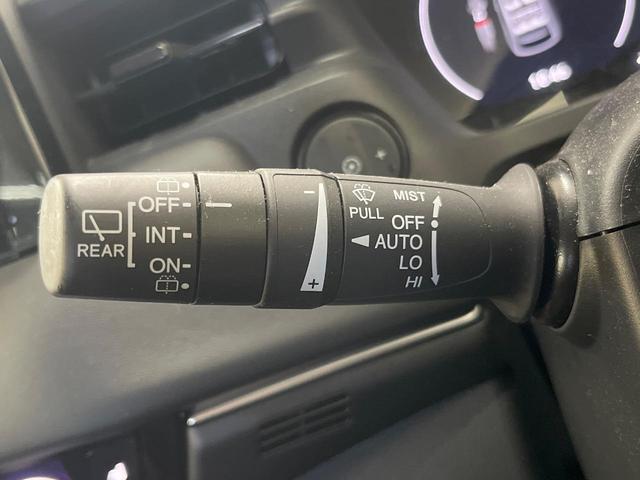 ヴェゼル ｅ：ＨＥＶ　Ｚ　８型ナビ　ドラレコ　ＥＴＣ　Ｂｌｕｅｔｏｏｔｈ　ブラインドスポットモニター　レーダークルーズ　ＬＥＤヘッド　衝突軽減装置　電動リアゲート　バックカメラ　オートエアコン　電動パーキング（28枚目）