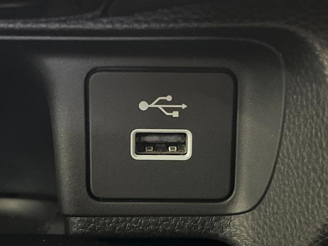 ヴェゼル ｅ：ＨＥＶ　Ｚ　８型ナビ　ドラレコ　ＥＴＣ　Ｂｌｕｅｔｏｏｔｈ　ブラインドスポットモニター　レーダークルーズ　ＬＥＤヘッド　衝突軽減装置　電動リアゲート　バックカメラ　オートエアコン　電動パーキング（61枚目）