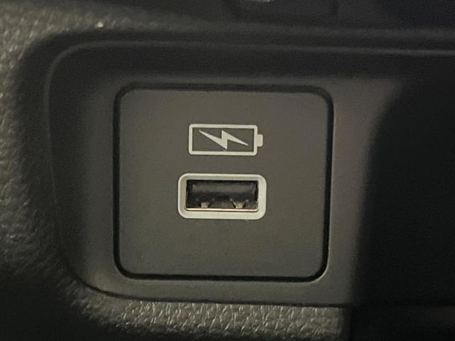 ヴェゼル ｅ：ＨＥＶ　Ｚ　８型ナビ　ドラレコ　ＥＴＣ　Ｂｌｕｅｔｏｏｔｈ　ブラインドスポットモニター　レーダークルーズ　ＬＥＤヘッド　衝突軽減装置　電動リアゲート　バックカメラ　オートエアコン　電動パーキング（62枚目）